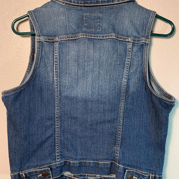 Jean Vest - Picture 4 of 4